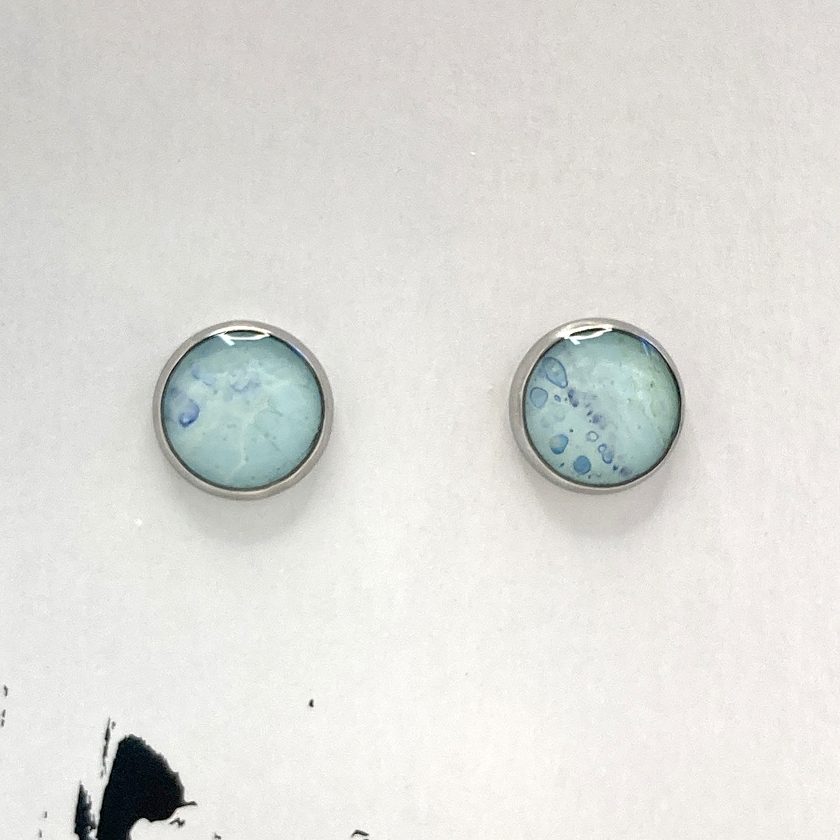 8mm Bezel Studs